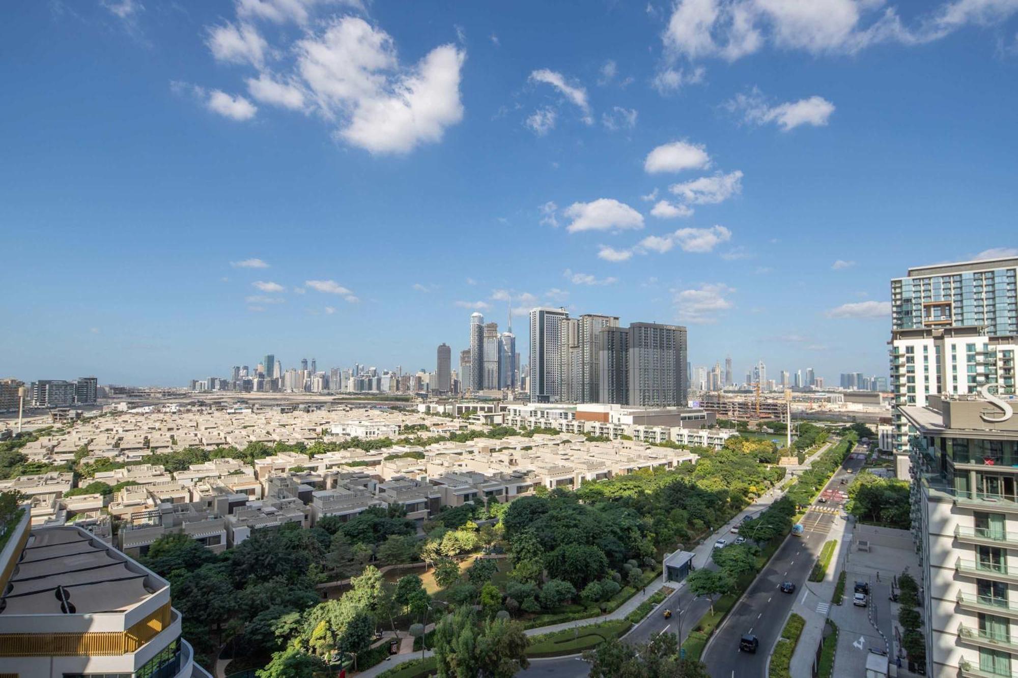 Frank Porter - Sobha Waves 1 Apartment Dubai Exterior photo