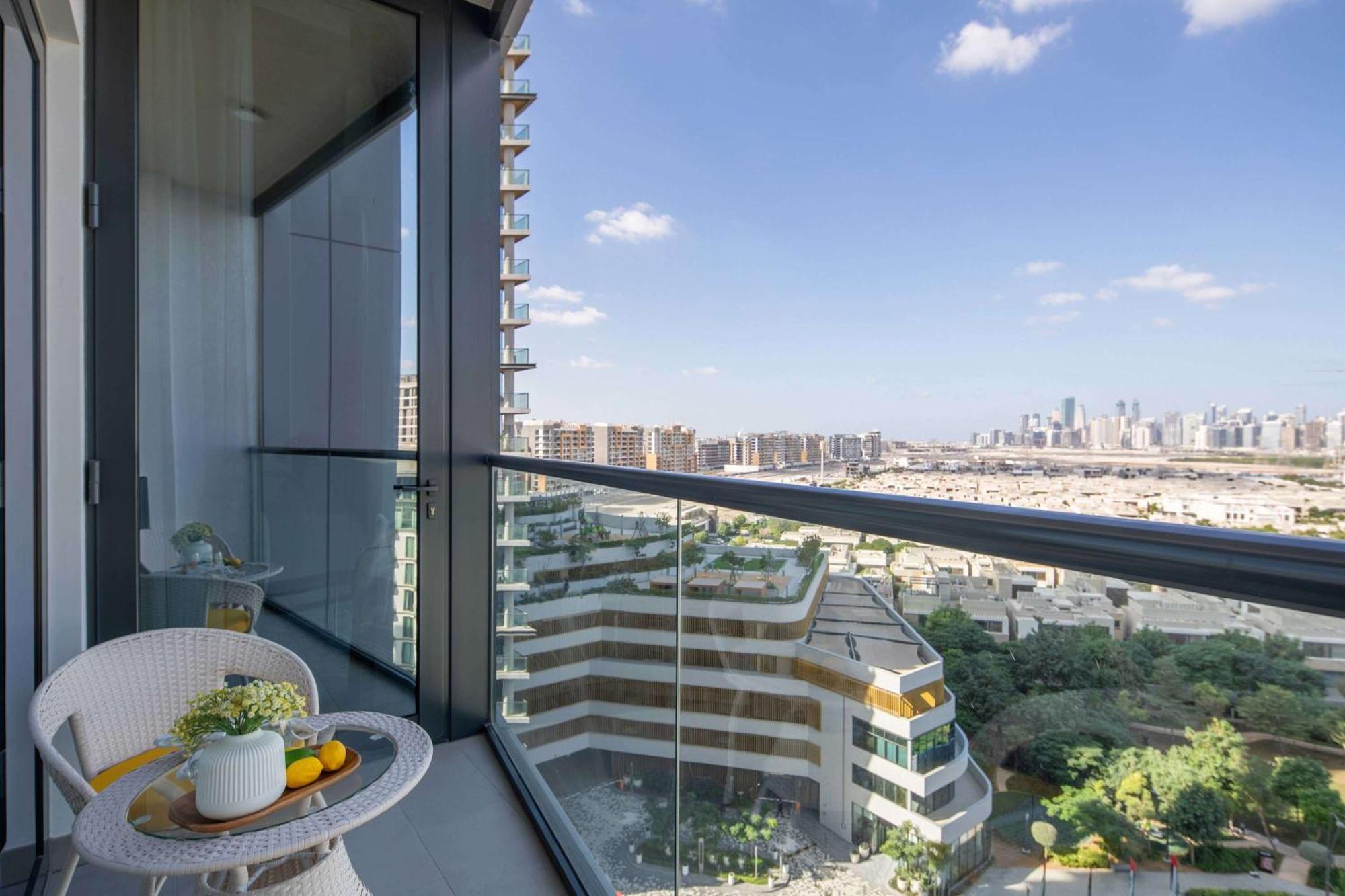 Frank Porter - Sobha Waves 1 Apartment Dubai Exterior photo